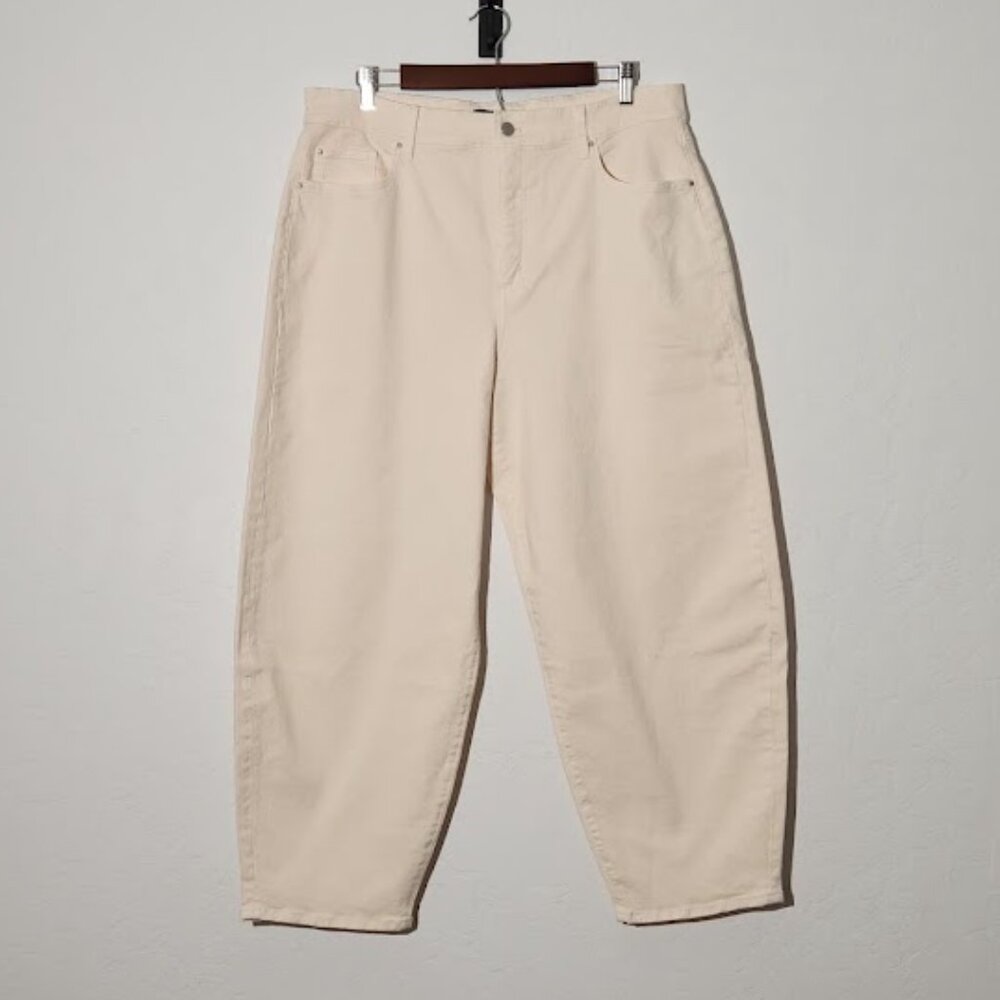 Ann Taylor Women's Barrel Cream Color High Rise Jean Pants size 14 NWT